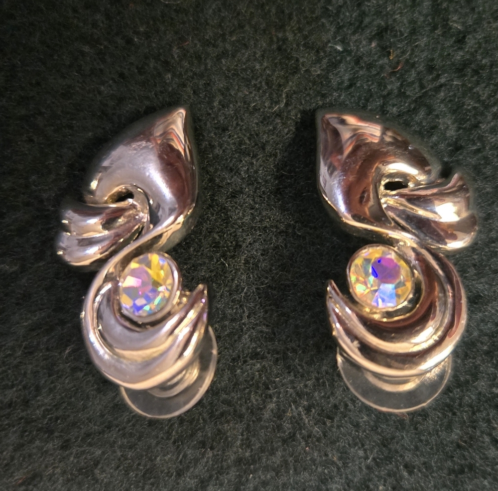 Silvertone vintage 90'searrings with aurora borealis color crystal 1 1/2" x 3/4"